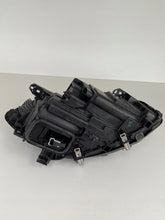 Laden Sie das Bild in den Galerie-Viewer, Frontscheinwerfer Mercedes-Benz W246 A2469066901 Links Scheinwerfer Headlight SCH2123074186es