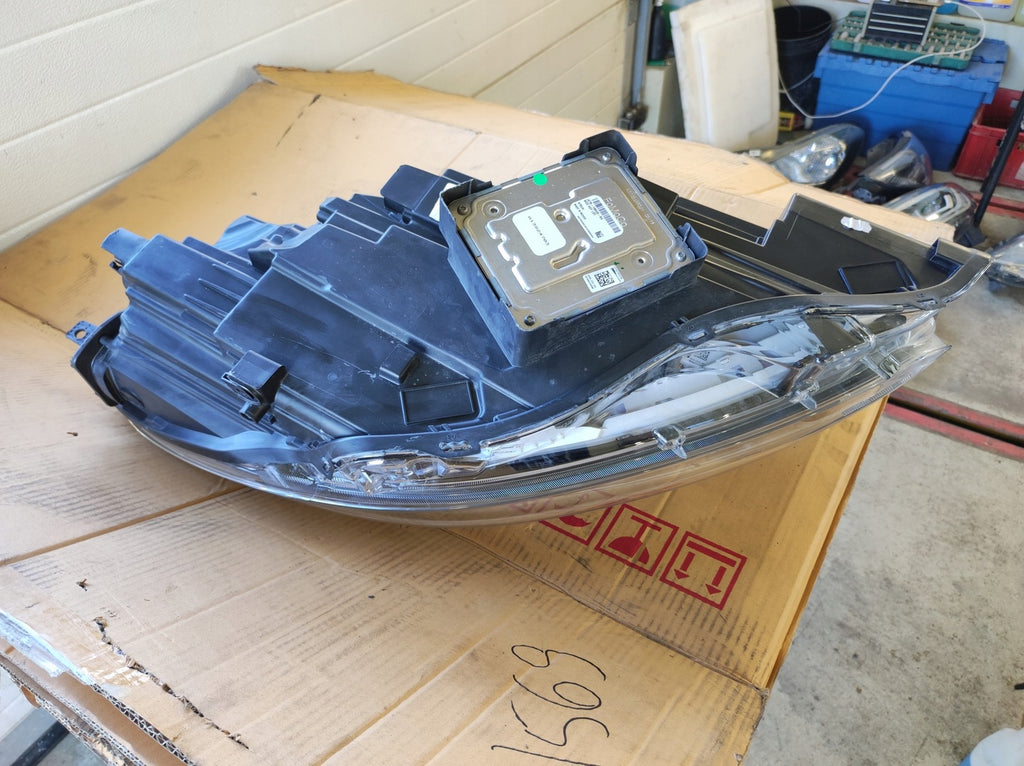 Frontscheinwerfer Ford Kuga LV4B-13E017-AH LED Links Scheinwerfer Headlight SCH2762598853ny