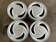 Laden Sie das Bild in den Galerie-Viewer, 4x Alufelge 15 Zoll 6.0" 5x114.3 40ET Glanz Silber 250095 Ford I Rim Wheel FEL8594214275ya