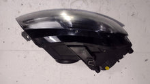 Laden Sie das Bild in den Galerie-Viewer, Frontscheinwerfer Audi A3 Rechts Scheinwerfer Headlight SCH2285852351ra