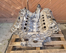 Laden Sie das Bild in den Galerie-Viewer, Motor Audi A6 C6 BXA 5.2 FSI 435PS 320kW Benzin Engine Unkomplett