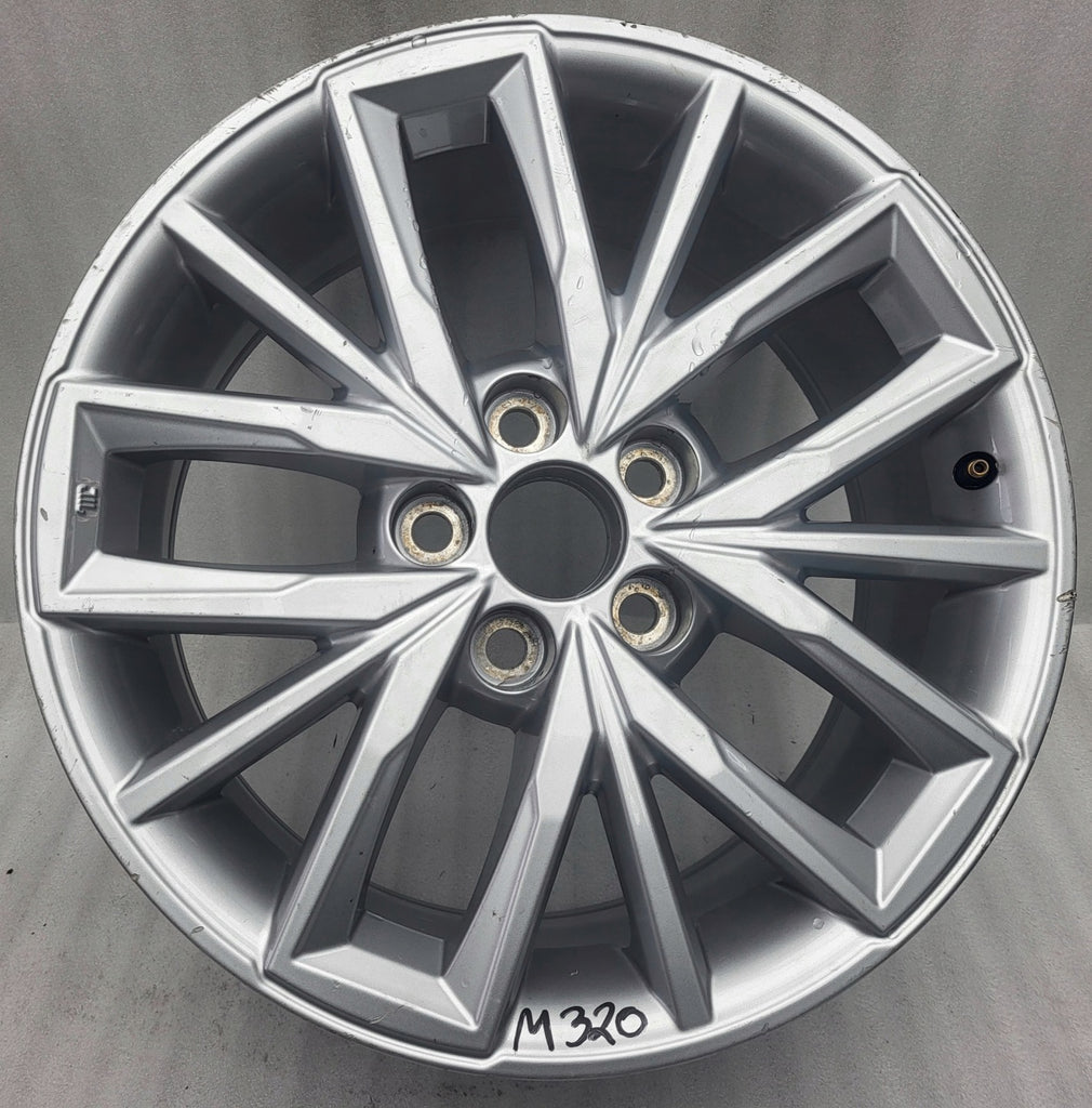 1x Alufelge 17 Zoll 7.5" 5x114.3 40ET Glanz Silber PW457-02003 Toyota Corolla FEL5863721560az