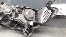 Laden Sie das Bild in den Galerie-Viewer, Frontscheinwerfer Renault Kadjar 260104607R Rechts Scheinwerfer Headlight