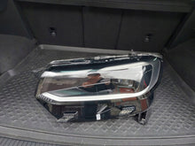 Laden Sie das Bild in den Galerie-Viewer, Frontscheinwerfer Toyota Proace City Verso LB82166 Full LED Links Headlight SCH5852947291ve