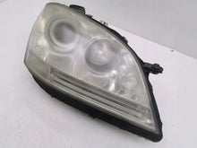 Laden Sie das Bild in den Galerie-Viewer, Frontscheinwerfer Mercedes-Benz W164 A0038205126 Rechts Scheinwerfer Headlight SCH2064839802ar