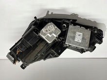 Laden Sie das Bild in den Galerie-Viewer, Frontscheinwerfer Audi A4 B9 8W0941034 Rechts Scheinwerfer Headlight SCH5628482441wf