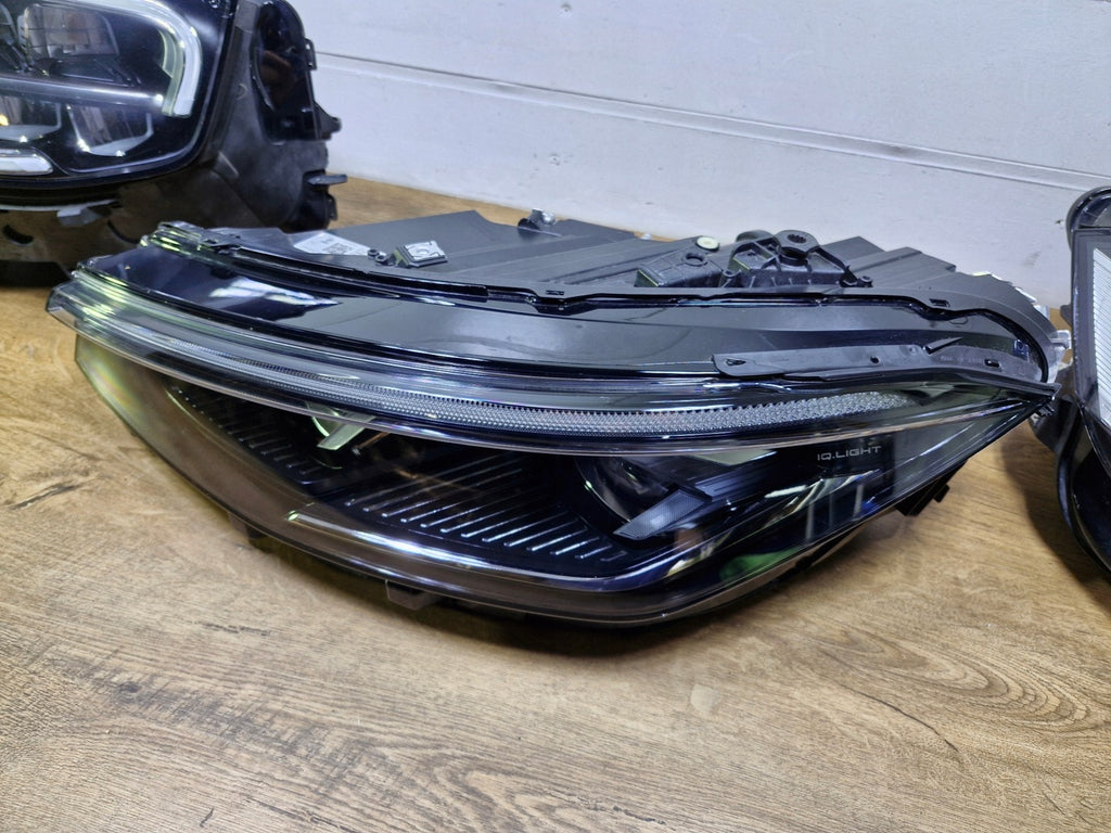 Frontscheinwerfer VW Passat 3J1941035 Links Scheinwerfer Headlight SCH9994980232ts