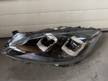 Laden Sie das Bild in den Galerie-Viewer, Frontscheinwerfer Ford Kuga III 90187837 LV4B-13E017-AN Full LED Links Headlight SCH9151206020sz