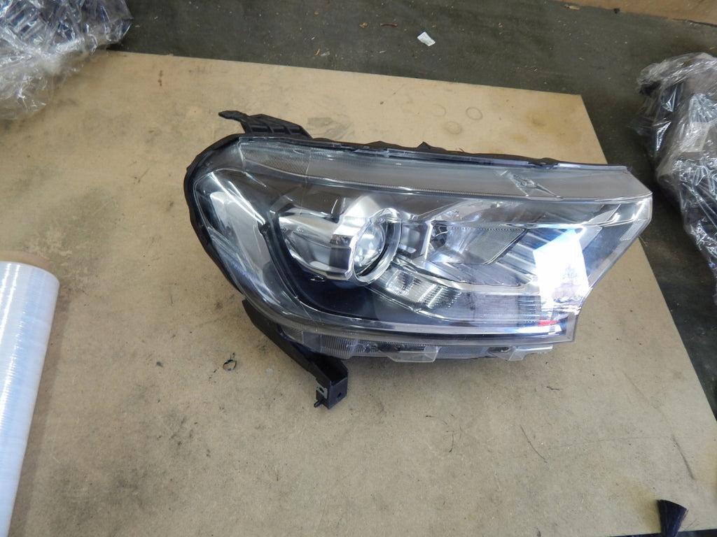 Frontscheinwerfer Ford Ranger Rechts Scheinwerfer Headlight SCH5512134753ft