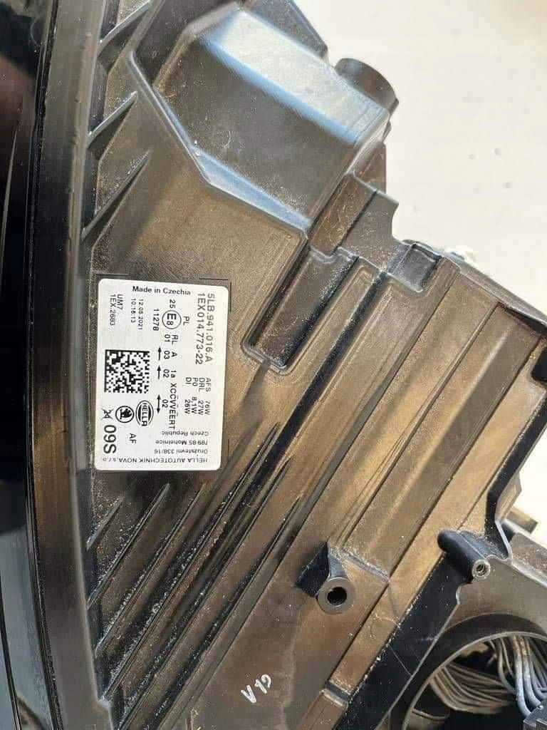 Frontscheinwerfer Skoda Enyaq 5LB941016A Full LED Rechts Scheinwerfer Headlight