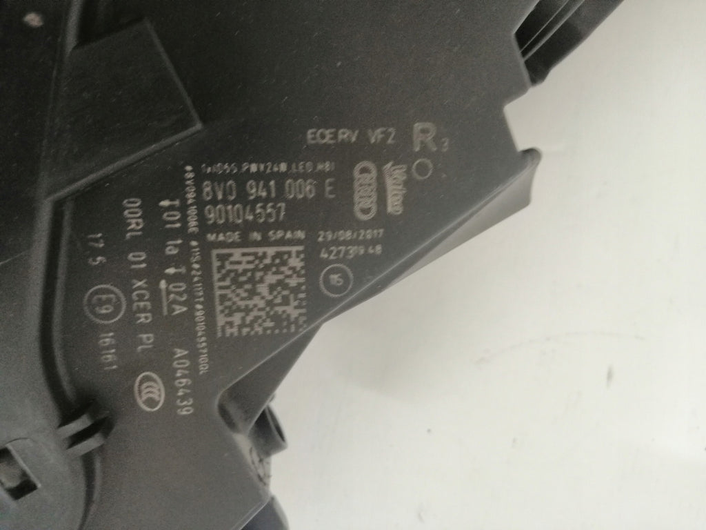 Frontscheinwerfer Audi A3 8V0941006E Rechts Scheinwerfer Headlight SCH9175513375yc