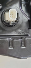 Load image into Gallery viewer, Frontscheinwerfer Toyota Yaris Full LED Links Scheinwerfer Headlight SCH4728938817xx