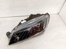 Load image into Gallery viewer, Frontscheinwerfer Skoda Superb III Links Scheinwerfer Headlight