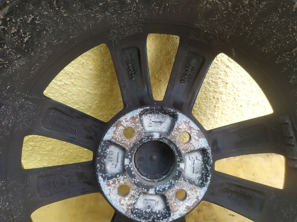 1x Alufelge 15 Zoll 5.5" 4x100 41ET 1ST601025H Skoda Citigo Rim Wheel