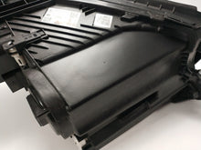 Laden Sie das Bild in den Galerie-Viewer, Frontscheinwerfer Mercedes-Benz W213 A2139061705 Ein Stück (Rechts oder Links) SCH8241417865mg