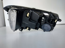 Laden Sie das Bild in den Galerie-Viewer, Frontscheinwerfer Dacia Sandero III Logan Jogger 260607161R Full LED Links