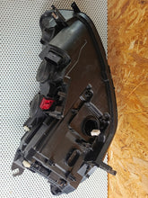 Laden Sie das Bild in den Galerie-Viewer, Frontscheinwerfer Audi A6 C7 4G0941043J Bi-Xenon Ein Stück (Rechts oder Links) SCH2523033614yq