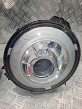 Load image into Gallery viewer, Frontscheinwerfer Mercedes-Benz W463 Ein Stück (Rechts oder Links) Headlight