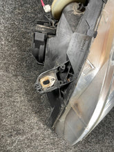 Load image into Gallery viewer, Frontscheinwerfer Mercedes-Benz W245 A1698201761 Links Scheinwerfer Headlight SCH1870352646di