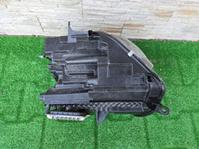 Laden Sie das Bild in den Galerie-Viewer, Frontscheinwerfer Mini F60 5A04D94 Rechts Scheinwerfer Headlight SCH5944667623xz