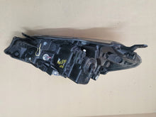 Laden Sie das Bild in den Galerie-Viewer, Frontscheinwerfer Toyota Yaris 81130-0DJ70 Rechts Scheinwerfer Headlight SCH1050317820lq