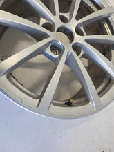 Laden Sie das Bild in den Galerie-Viewer, 1x Alufelge 17 Zoll 7.5" 5x112 36ET 4K0601025 Audi A6 Rim Wheel FEL5850157742cx