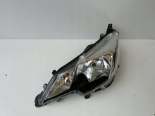 Laden Sie das Bild in den Galerie-Viewer, Frontscheinwerfer Mitsubishi Space Star 8301D445 Links Scheinwerfer Headlight