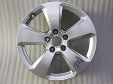 Load image into Gallery viewer, 1x Alufelge 17 Zoll 6.5&quot; 5x112 43ET Glanz Silber 8V0601025AD Audi A3 Rim Wheel