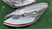 Laden Sie das Bild in den Galerie-Viewer, Frontscheinwerfer Citroën C4 Picasso I 4PICC1 Ein Satz Scheinwerfer Headlight SCH2880636655nt