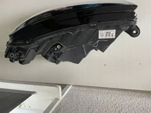 Laden Sie das Bild in den Galerie-Viewer, Frontscheinwerfer Skoda Fabia IV 6VB941015 Full LED Links Scheinwerfer Headlight SCH1157023548po