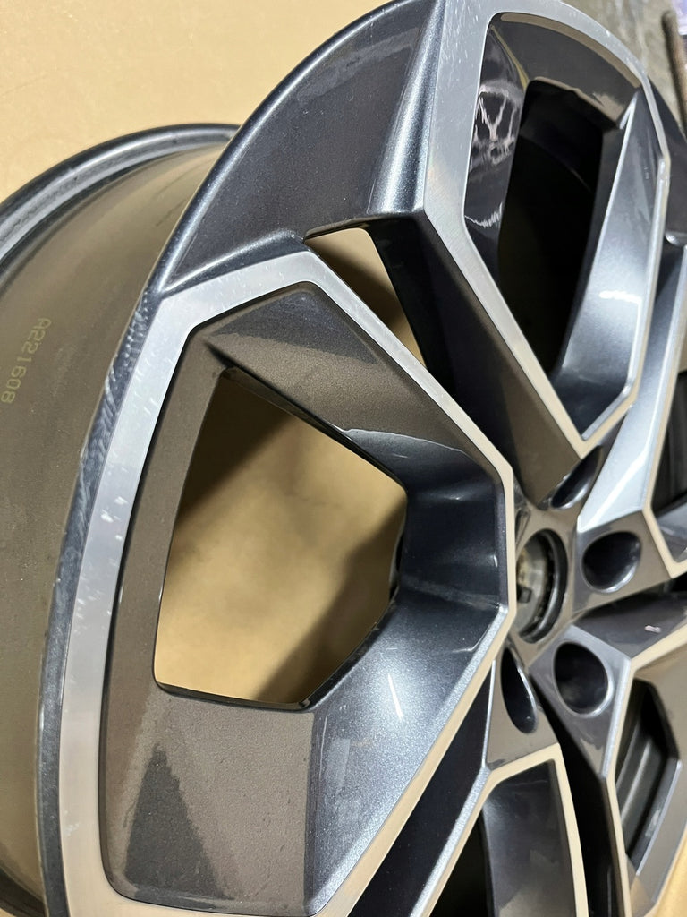 1x Alufelge 19 Zoll 7.5" 5x112 48ET Glanz Silber 5E3601025 Skoda Octavia