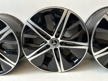 Laden Sie das Bild in den Galerie-Viewer, 4x Alufelge 18 Zoll 7.5&quot; 5x112 2054018200 Mercedes-Benz Rim Wheel