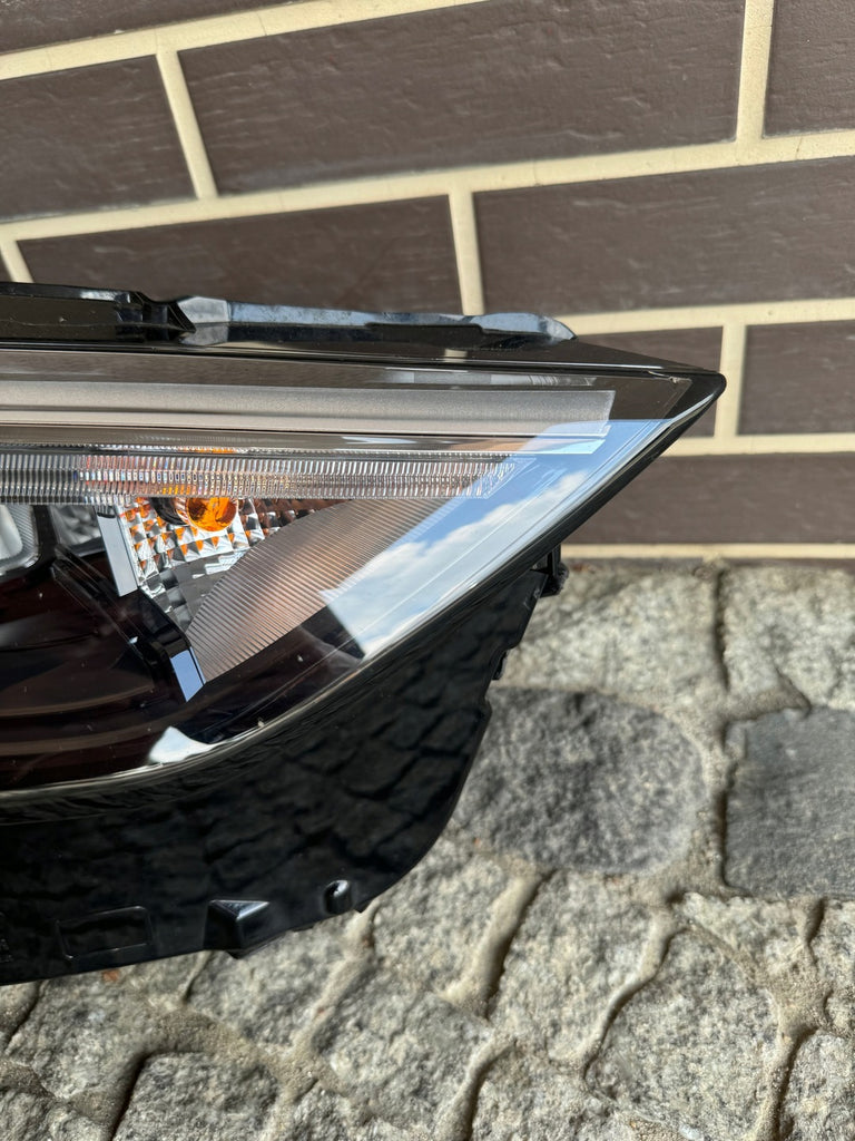 Frontscheinwerfer Audi Q3 83A941012 LED Rechts Scheinwerfer Headlight