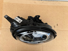 Laden Sie das Bild in den Galerie-Viewer, Frontscheinwerfer Mini F57 F54 F56 F55 5A01962-05 5A01961-05 Ein Satz Headlight SCH4715586072cn