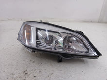 Laden Sie das Bild in den Galerie-Viewer, Frontscheinwerfer Opel Astra Xenon Rechts Scheinwerfer Headlight SCH9318858244kn