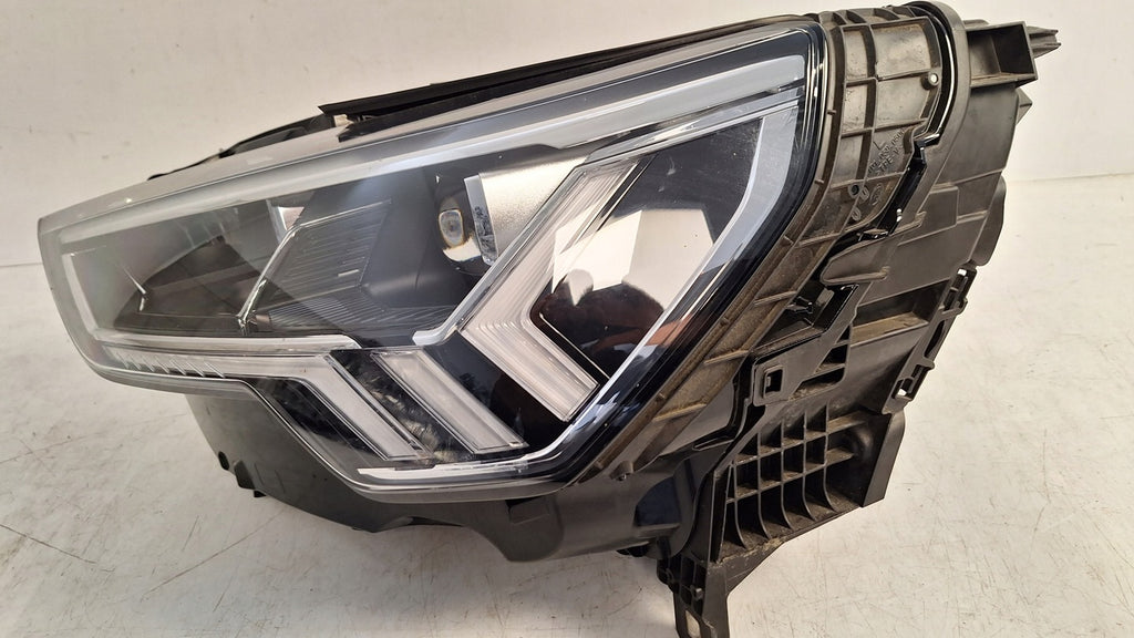 Frontscheinwerfer Audi Q3 83A941033 LED Links Scheinwerfer Headlight