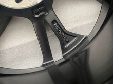 Laden Sie das Bild in den Galerie-Viewer, 1x Alufelge 18 Zoll 8.0" 5x112 46ET Glanz Schwarz 8Y0601025CF Audi A3 Rim Wheel FEL9054671244ia