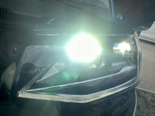 Laden Sie das Bild in den Galerie-Viewer, Frontscheinwerfer VW T6 LED Ein Stück (Rechts oder Links) Scheinwerfer Headlight