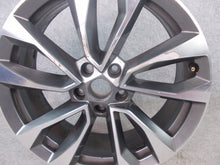 Laden Sie das Bild in den Galerie-Viewer, 1x Alufelge 19 Zoll 7.0&quot; 5x112 43ET 565601025 Skoda Kodiaq Rim Wheel