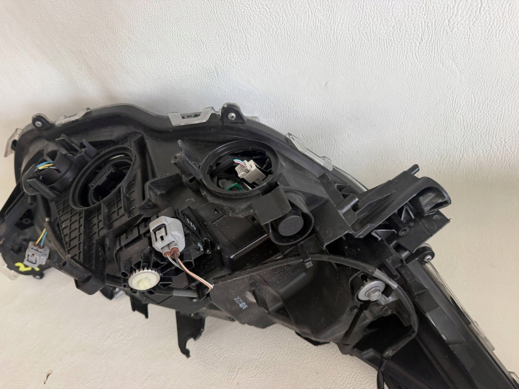 Frontscheinwerfer Toyota 744NAWY21W Links Scheinwerfer Headlight SCH3761151631jy