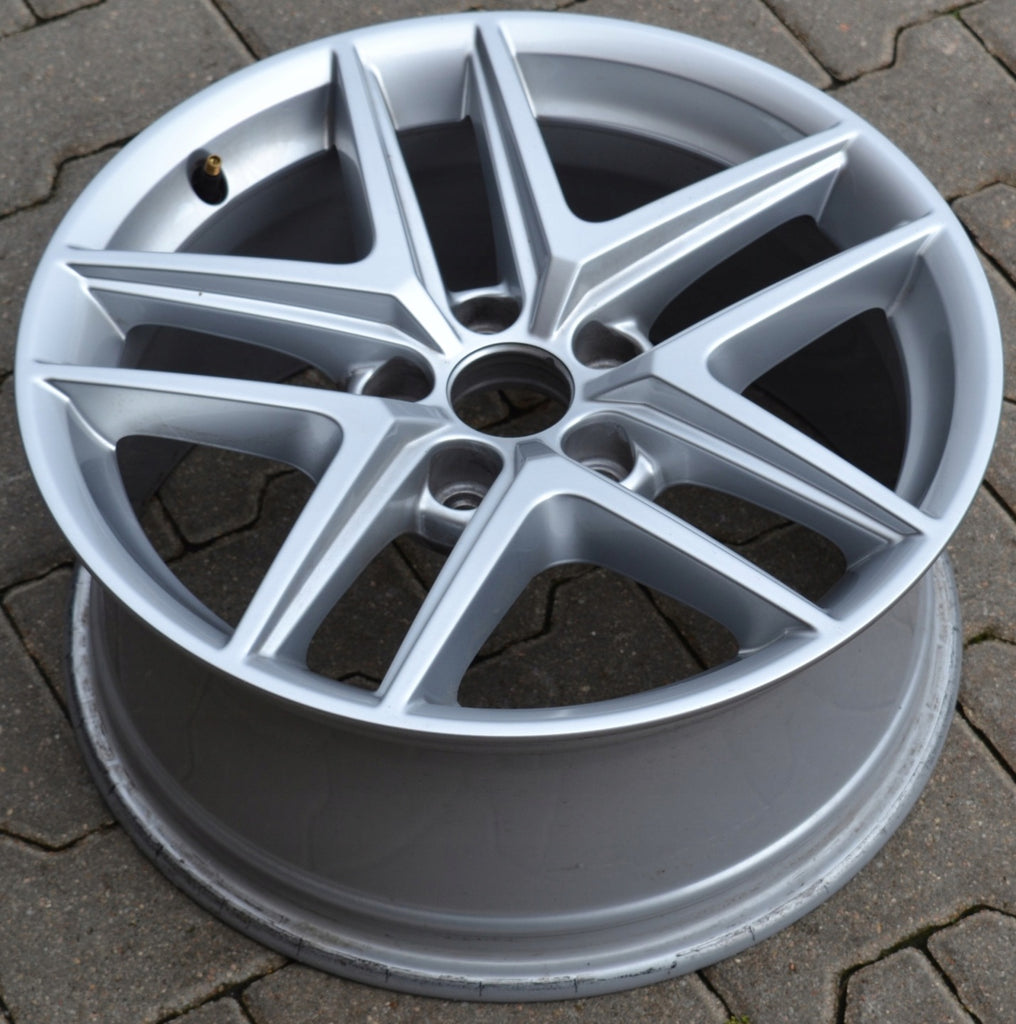 1x Alufelge 17 Zoll 7.5" 5x112 29ET Glanz Silber 8W9601025 Audi Rim Wheel FEL8546610410ke