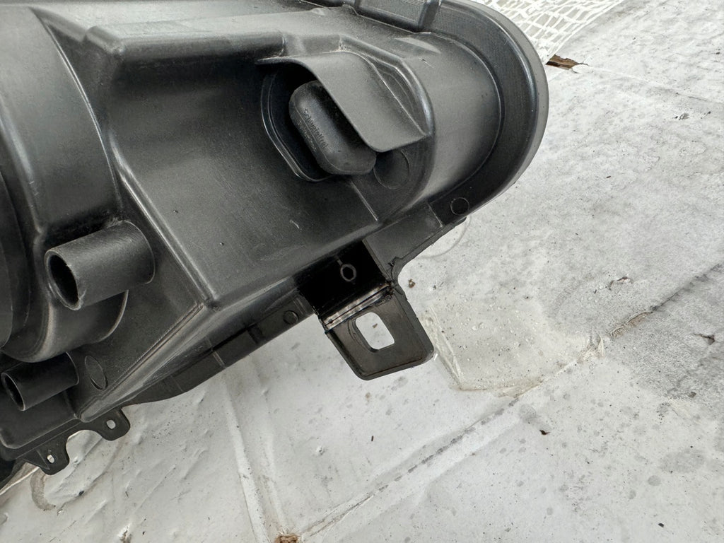 Frontscheinwerfer Mercedes-Benz Sprinter A9068205600 Links Headlight SCH3397175179qa