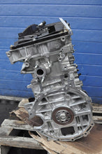 Load image into Gallery viewer, Motor Toyota C-Hr 2ZR-FXE 1.8 122PS 90kW 22TKm 2021 Diesel Engine Unkomplett