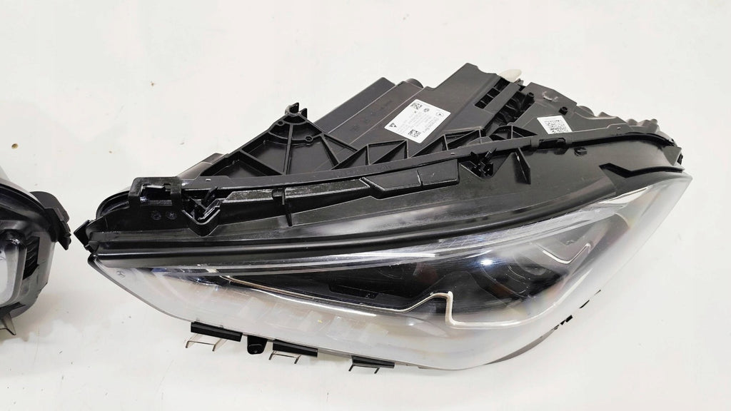 Frontscheinwerfer Mercedes-Benz Cla C118 A1189061301 A1189061401 Ein Satz SCH6781536022qo