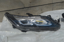 Laden Sie das Bild in den Galerie-Viewer, Frontscheinwerfer Mitsubishi Eclipse Cross Full LED Rechts Headlight