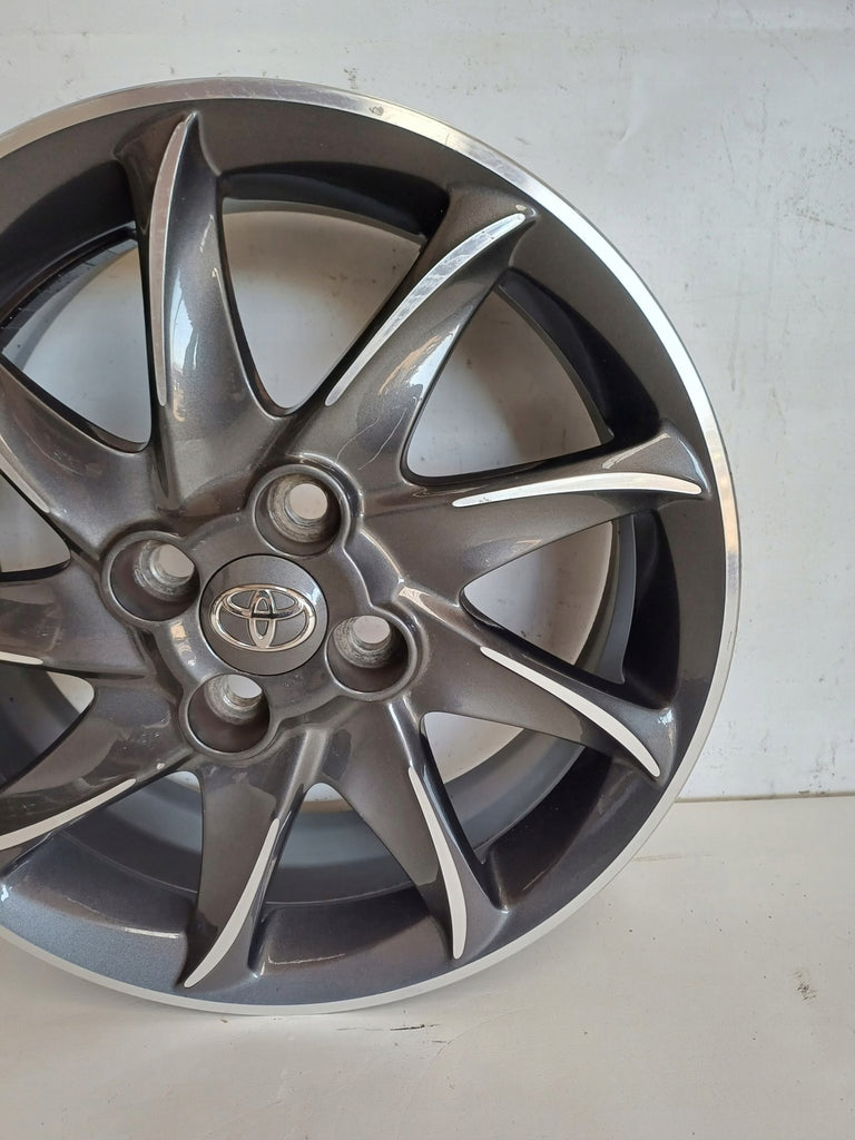 1x Alufelge 16 Zoll 6.0" 4x100 51ET Glanz Silber PZ406B067 Toyota Yaris