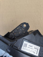 Laden Sie das Bild in den Galerie-Viewer, Frontscheinwerfer Renault Espace 260601628R Links Scheinwerfer Headlight SCH3639778122dw