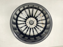 Load image into Gallery viewer, 1x Alufelge 18 Zoll 8.0" 5x120 42ET Glanz 68R8805 BMW 1 Rim Wheel FEL6514560932sr