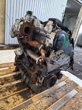 Laden Sie das Bild in den Galerie-Viewer, Motor Audi Seat Skoda VW CBA 2.0 TDI Diesel Engine Unkomplett