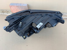 Load image into Gallery viewer, Frontscheinwerfer VW Passat B8 3G1941005 Links Scheinwerfer Headlight SCH6187203697bb